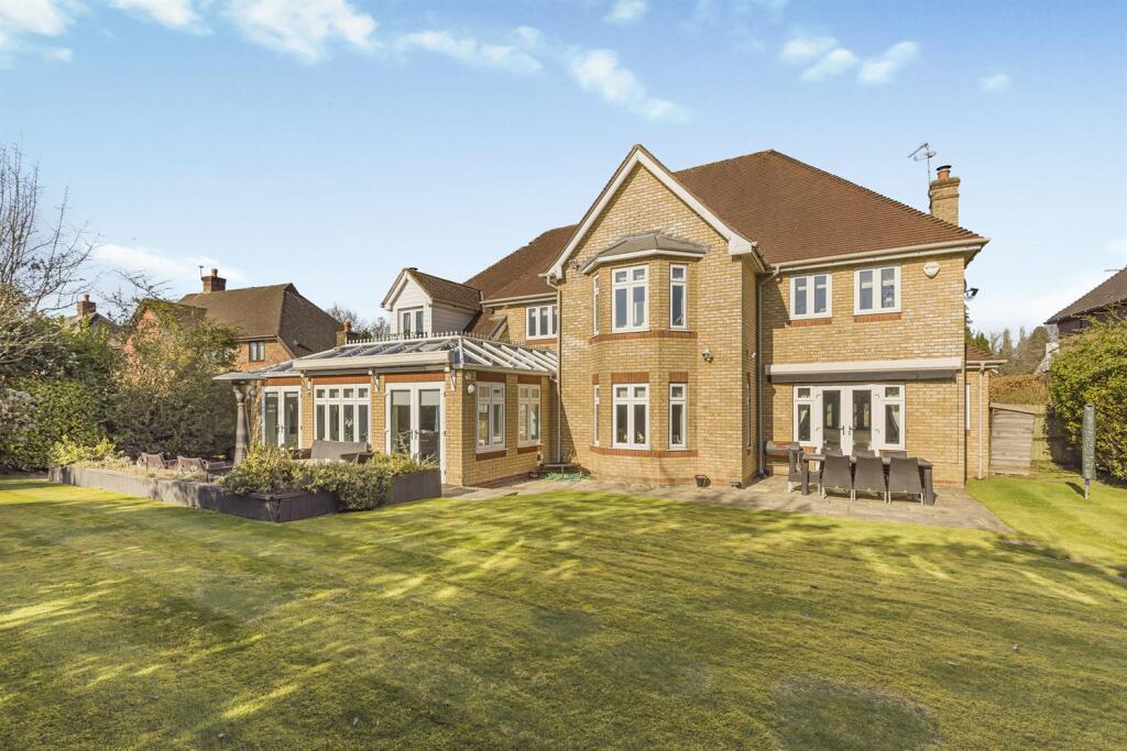 5 bedroom detached house for sale in Eyebrook Road, Bowdon, Altrincham, WA14